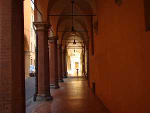 A Bologna scegli Madrelingua, scuola di italiano, per imparare l'italiano in Italia!